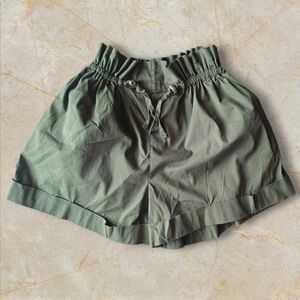 Habitual Girl Olive Green Elastic Side Pocket Waist Shorts Size 12